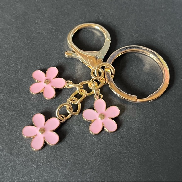 Pink Flower Bag Charm Keychain - Picture 2 of 5